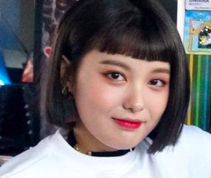 アインちゃん太ったよね ブルゾンちえみ似のmomoland 韓流大好き